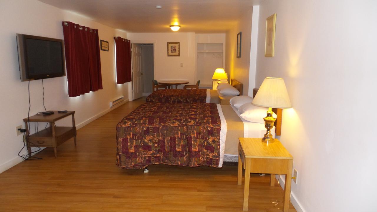 Golden Lion Motel Raymond Dış mekan fotoğraf